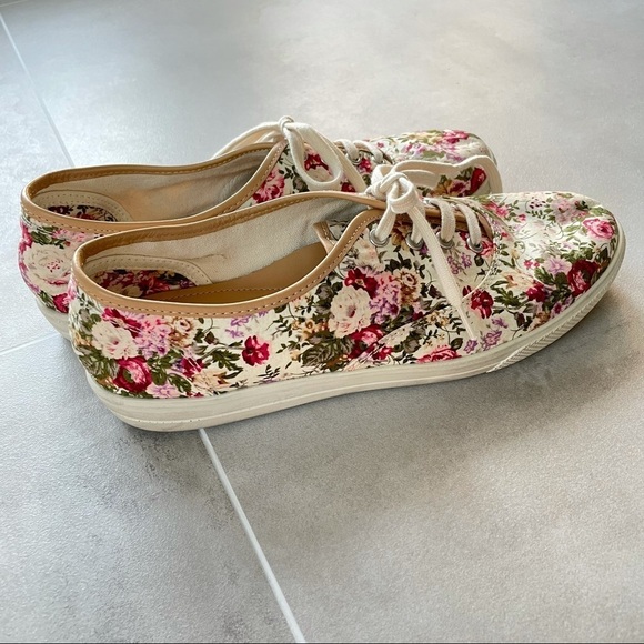 Hotter Shoes Floral Prints Lace-up Sneakers - Picture 9 of 9